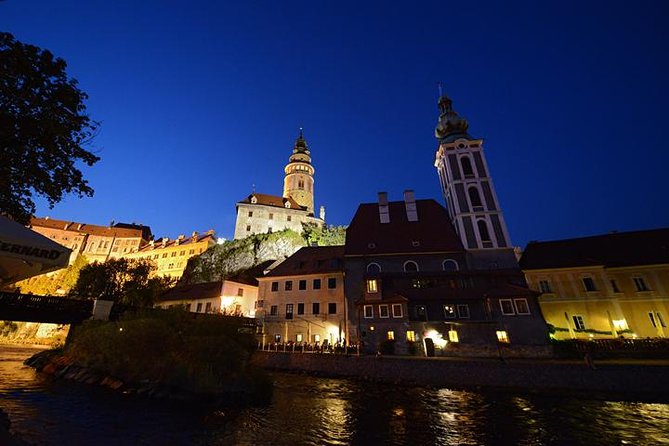 Private evening tour Cesky Krumlov Old Town and Castle area - Stop 1: Castle Garden, Cascade fountain, and the surprising calm