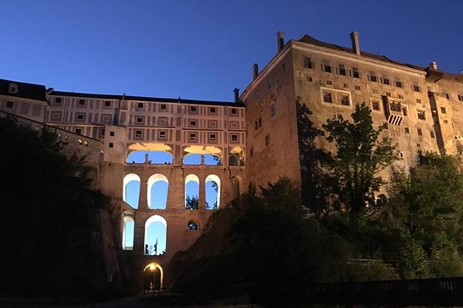 Private evening tour Cesky Krumlov Old Town and Castle area - Timing and pacing: 1.5 to 2 hours that fit real plans