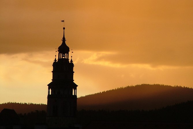 Private evening tour Cesky Krumlov Old Town and Castle area - The art-historian angle: what you learn beyond the postcard