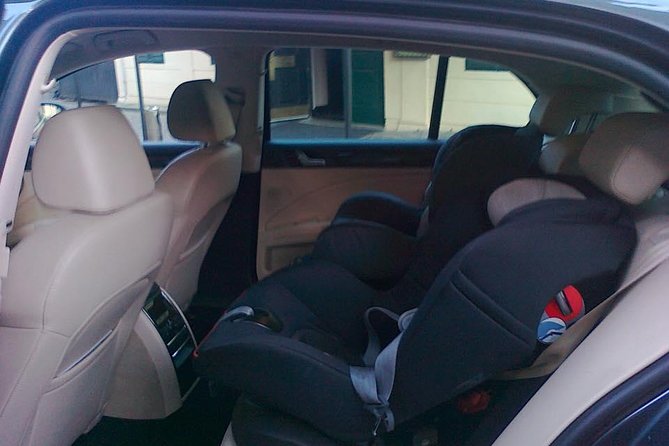 Private Transfer from Prague Airport to the City Centre - Private Transfer, Up to 3 People: When It’s Perfect and When It Isn’t