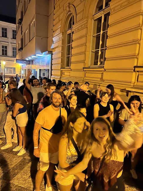 Pub Crawl with Shots and Night Club I Prague - The bar stops: shots, drink discounts, and a group vibe