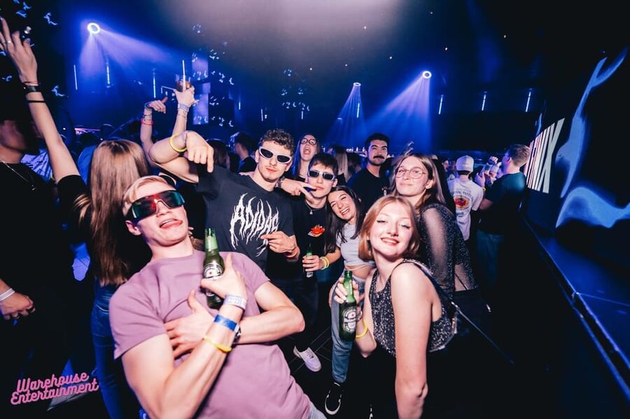 Pub Crawl with Shots and Night Club I Prague - The itinerary, in plain terms: what happens when