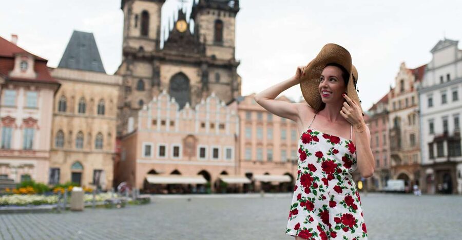 Romantic Photoshoot Experience for Couples in Prague - Price and value, $197 per group up to 4 people