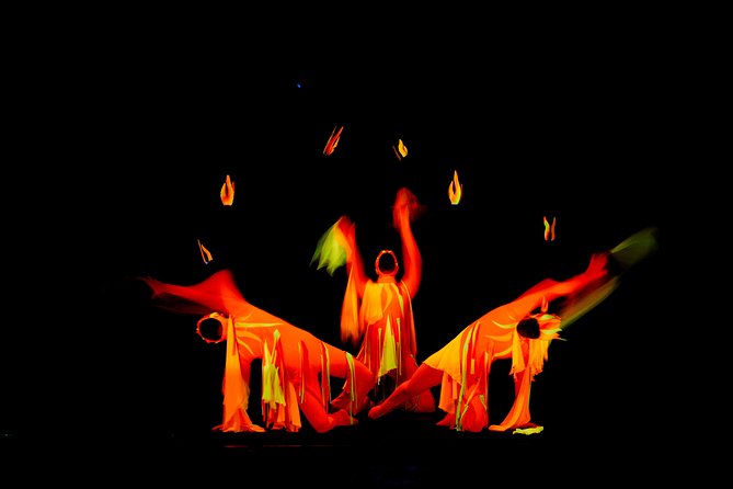 Skip the Line: WOW Show Black Light Theater in Prague Ticket - Who This Is For: Families Love It, Some Adults Will