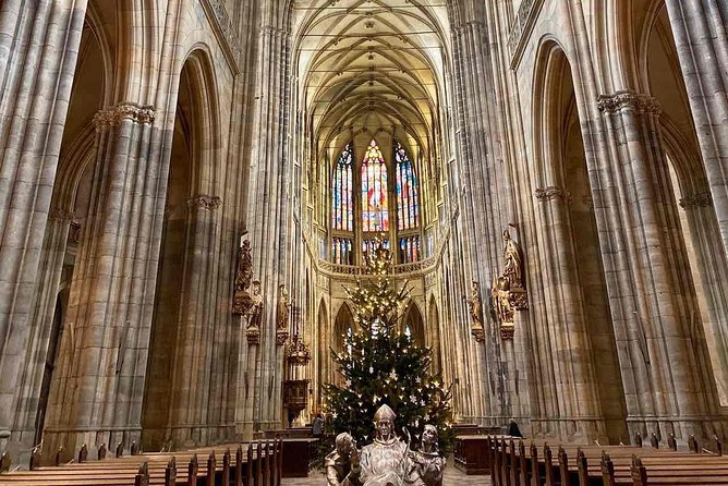 Small-Group Tour of Prague Castle with a local guide - Pacing, weather, and what your feet will think