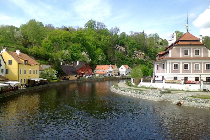 Trip to Cesky Krumlov from Prague - Baroque Gardens and the Viewpoints That Make the Town Work