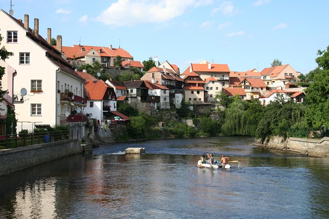 Trip to Cesky Krumlov from Prague - Free Time in Town: Shopping, Lunch, and Staying on Schedule