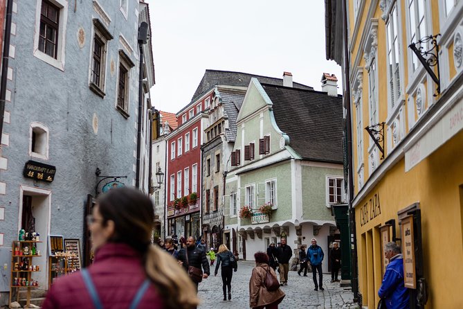 UNESCO Cesky Krumlov from Prague with Guided Tour and Transfer - A medieval UNESCO day trip that feels worlds away from Prague