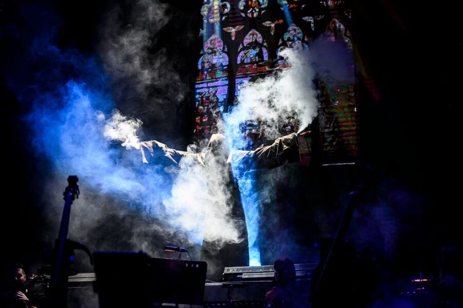 Vivaldianno The Show in Theatre Hybernia - The show’s story engine: Vivaldi’s life, told through projections and rhythm