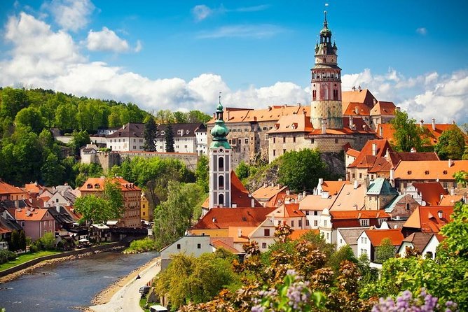 Walking private guided tour in Cesky Krumlov with local certified guide - Key things to know before you go