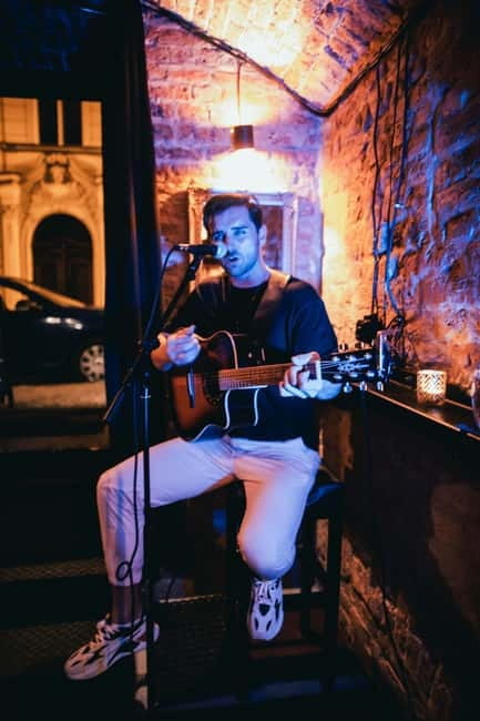 Wednesday Night Live Music with Cocktails - The included free cocktail: how to get real value from the ticket